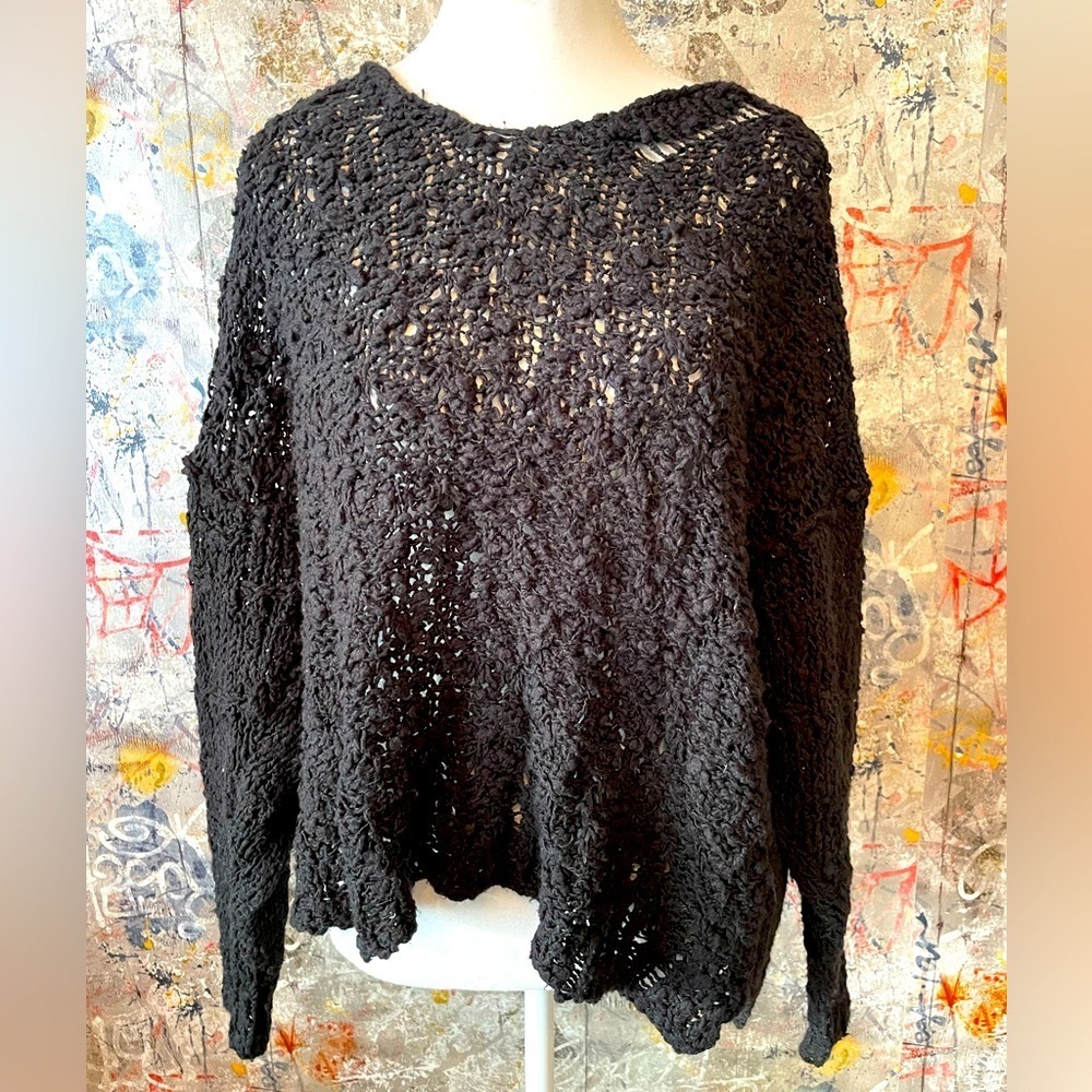FREE PEOPLE Black Knit Oversized Sweater.